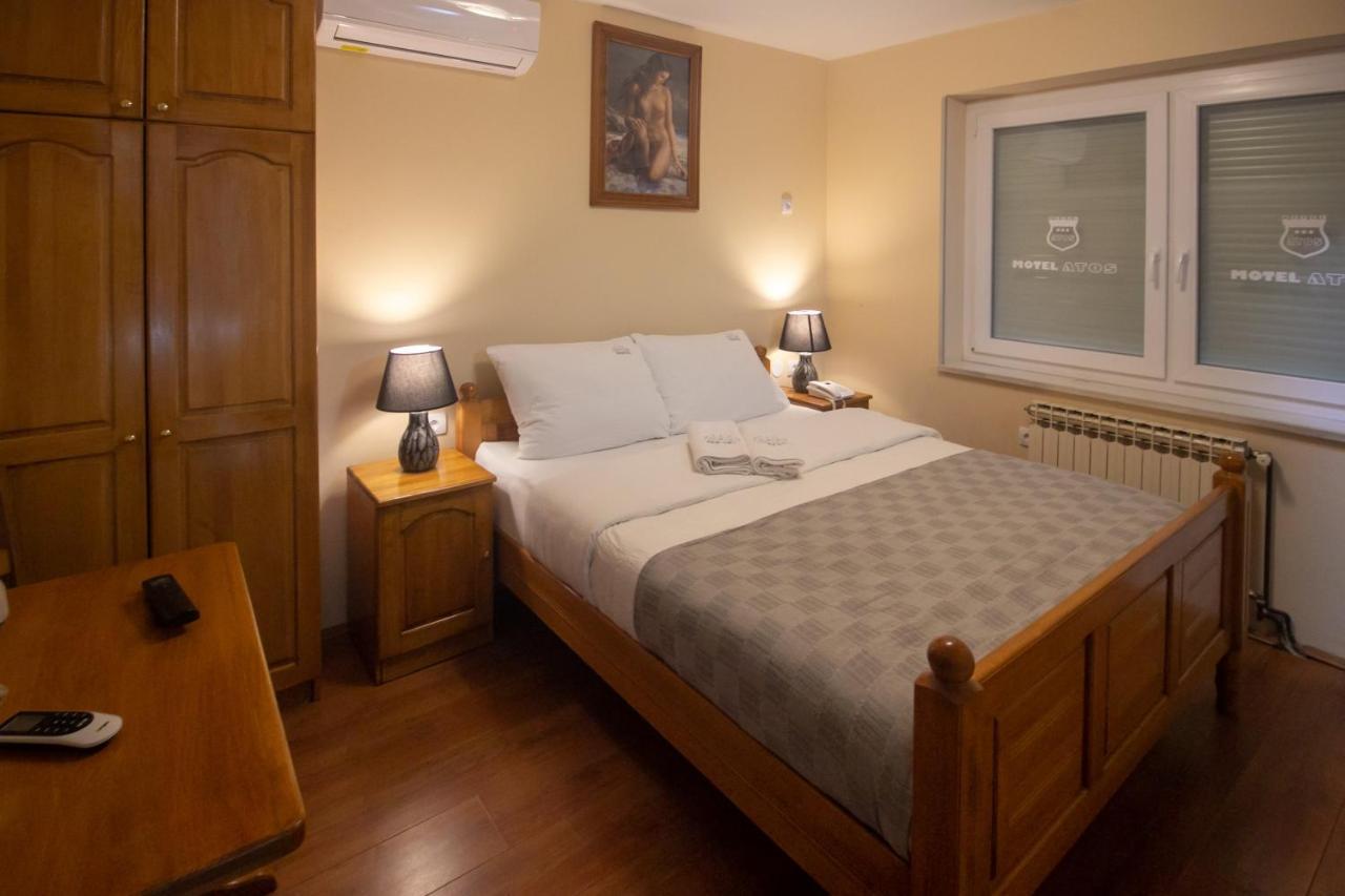 Motel Atos Лакташи Экстерьер фото