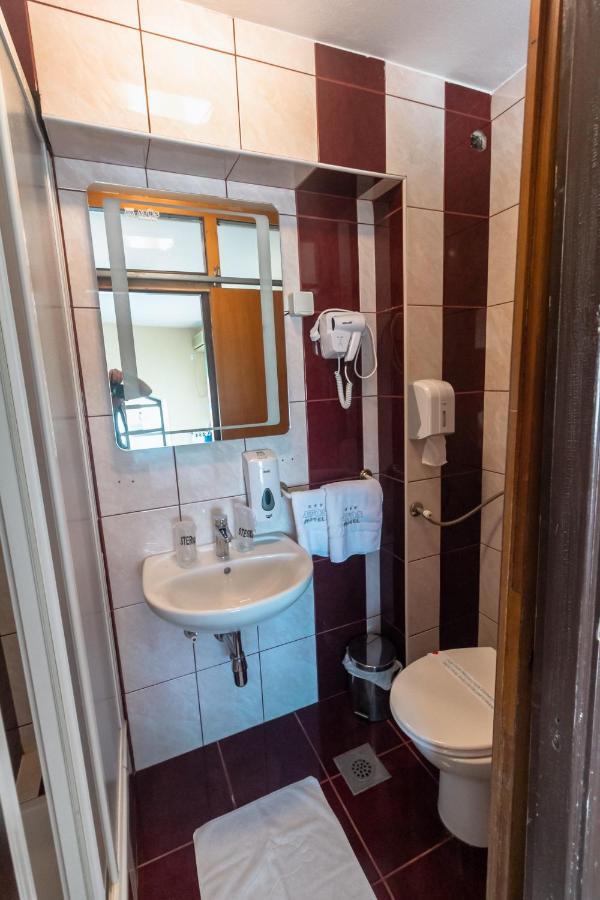 Motel Atos Лакташи Экстерьер фото