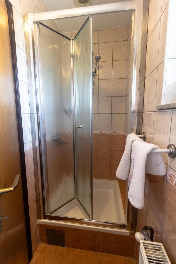 Motel Atos Лакташи Экстерьер фото